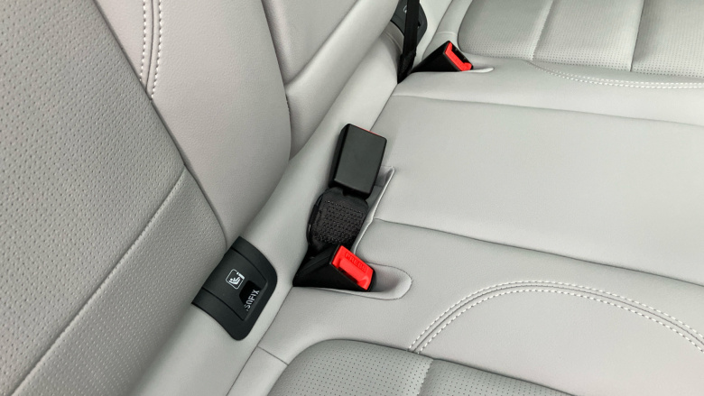 Jaguar E-Pace 2.0 D165 R-Dynamic Black 5dr Auto Diesel Estate